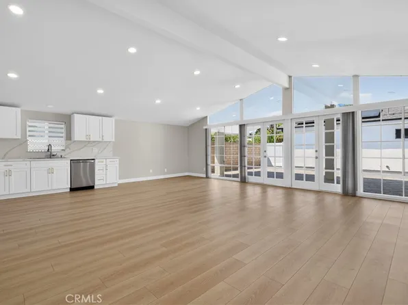 16427 Clymer St, Granada Hills, CA