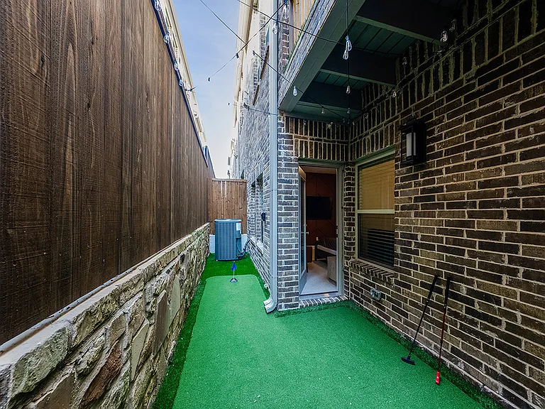 115 Kensington Dr #115 — Photo 4