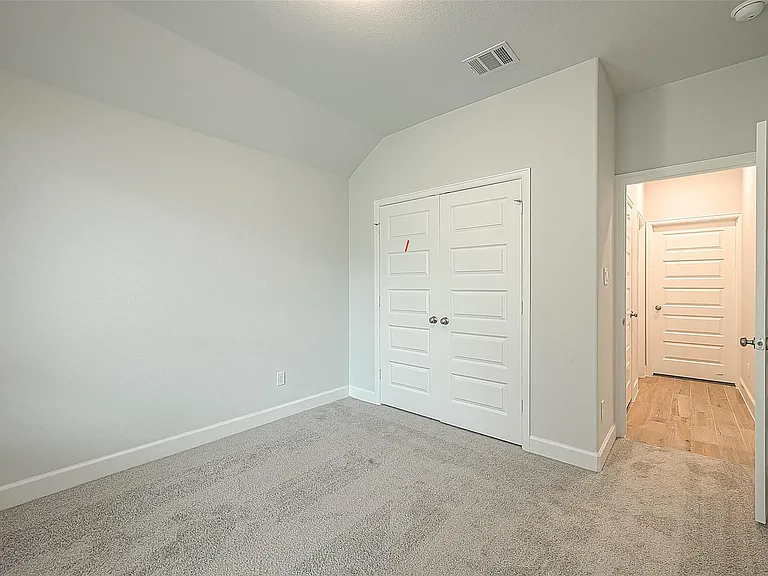 213 McCrea Ct — Photo 35