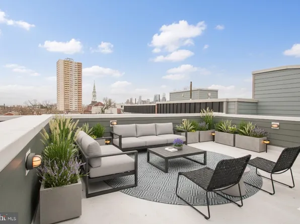 1022 S 2nd St Unit 4, Philadelphia, PA 19147