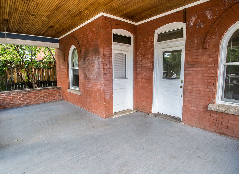 1537 9th Street Front Door