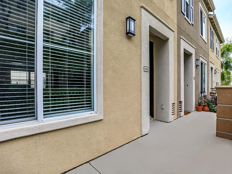 Bellecour Way Apartment Homes — Photo 56