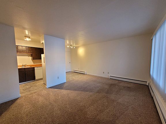 2nd image of 2620 E 42nd Ave APT 10