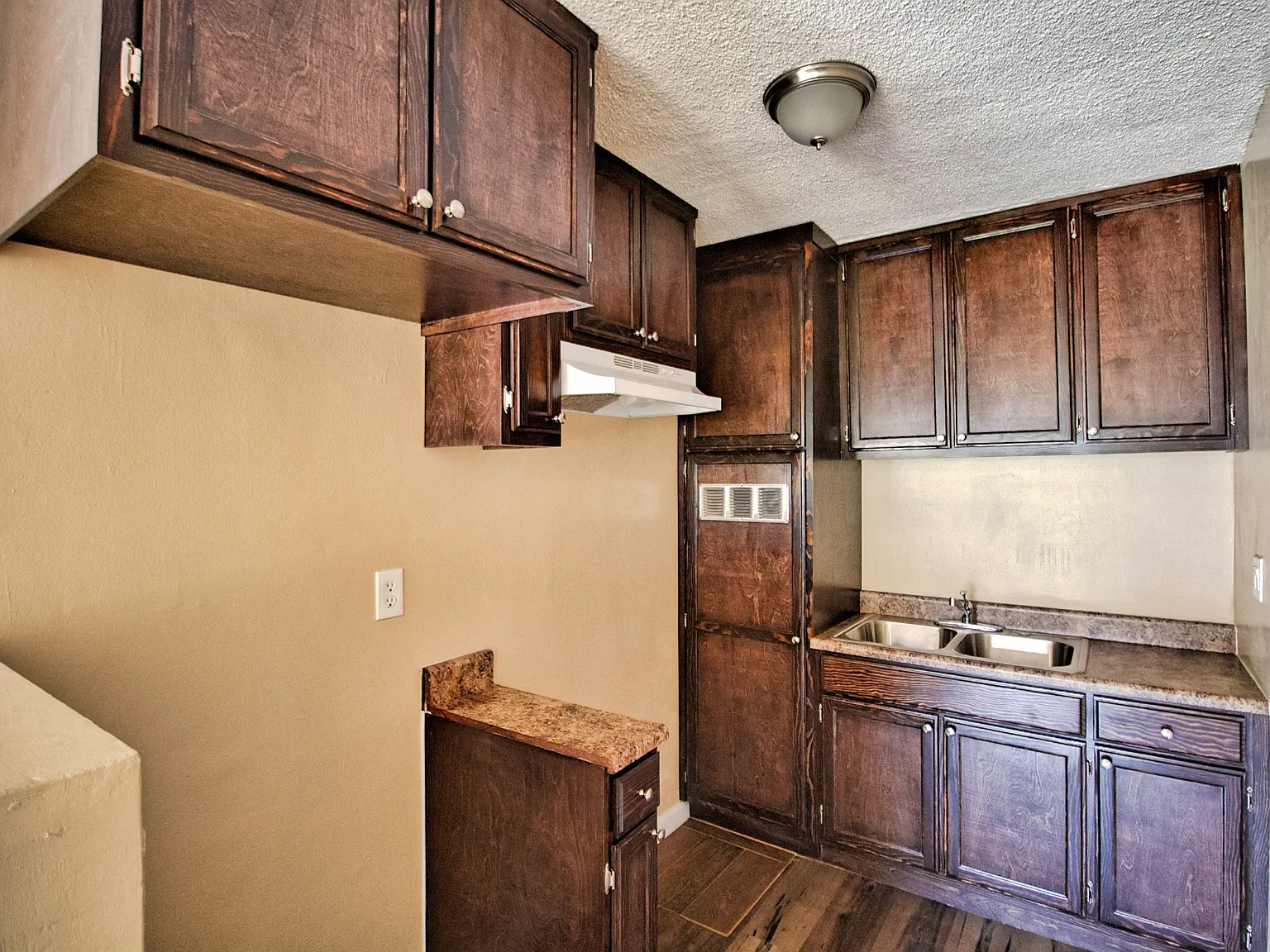 1 bed, 525 sqft, $1,595 — Photo 2