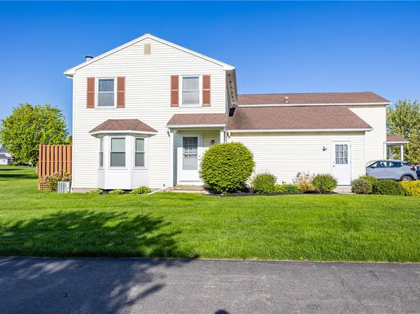 193 Carmel Ct, Webster, NY 14580