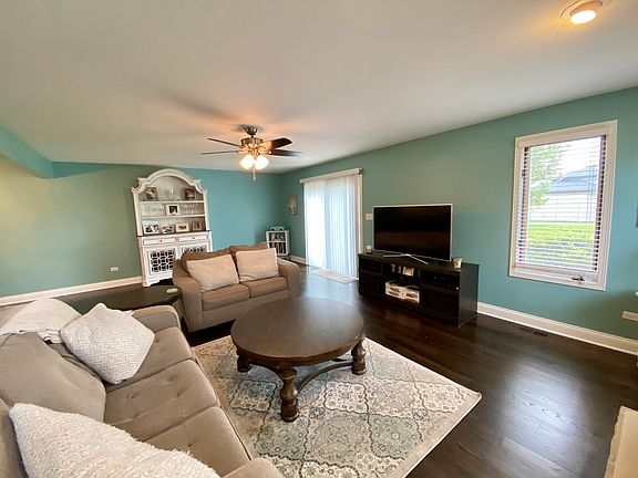 5th image of 7953 Richardson Ln