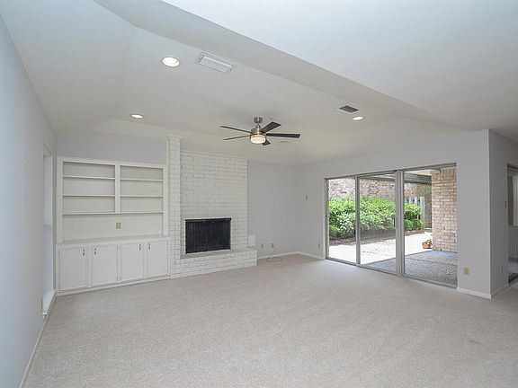 4th image of 2 Bendwood Dr