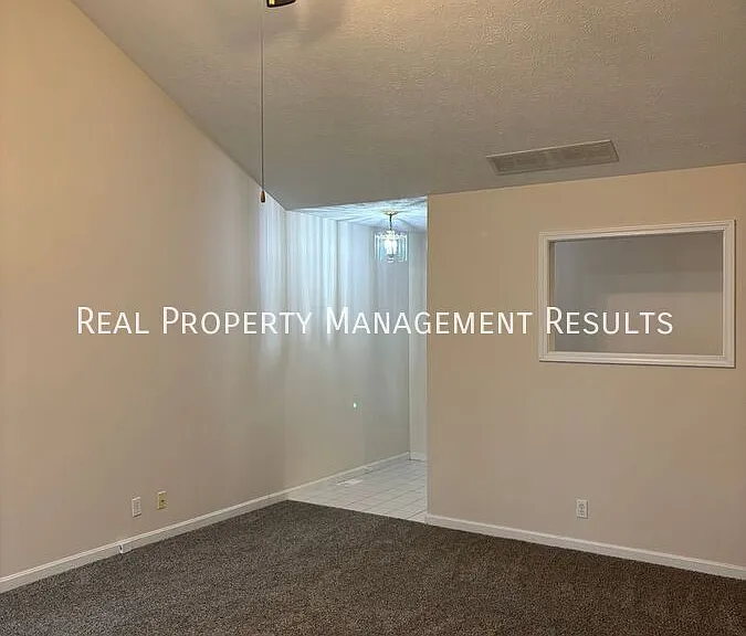 3324 Cobblefield Dr — Photo 3