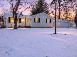 4161 Otter Lake Rd, Gem Lake, MN 55110