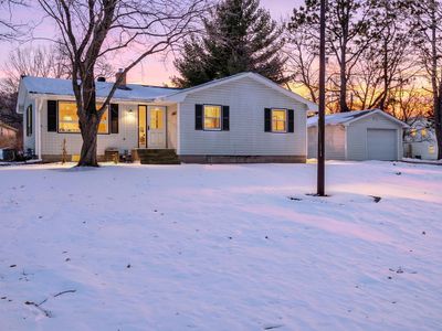 4161 Otter Lake Rd, Gem Lake, MN, 55110