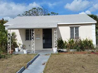 586 W 2nd St, Riviera Beach, FL 33404