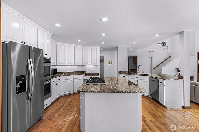 5th image of 3608 264th Avenue NE