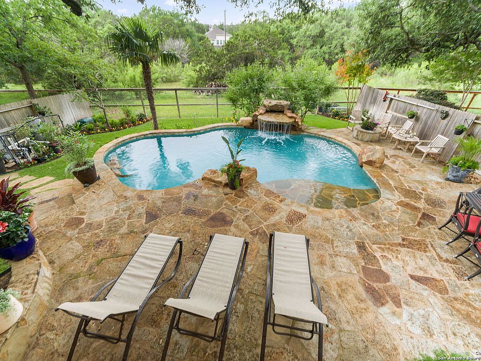 1st image of 26019 Meadowlark Bay