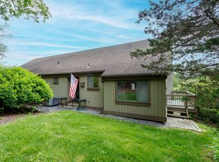 21 Heritage Vlg #B, Southbury, CT 06488
