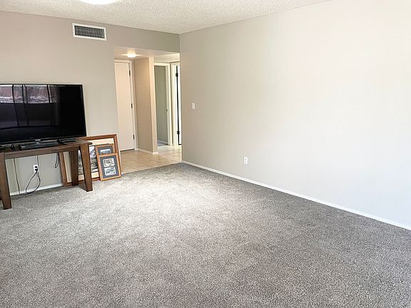 5th image of 25432 S Pinewood Dr