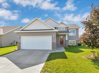 674 Brianna Dr, Sartell, MN 56377