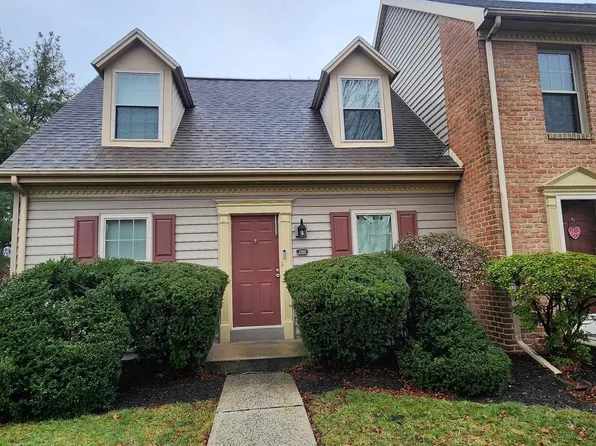 1769 Kings Arms Ct, New Cumberland, PA 17070