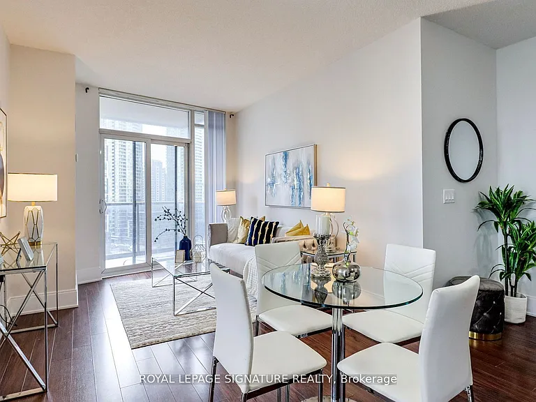 330 Burnhamthorpe Rd W #1602 — Photo 14