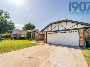 11621 SW 3rd Ter, Yukon, OK 73099