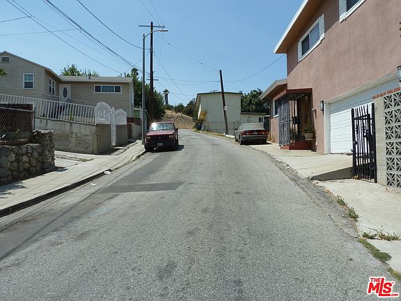 5th image of 5122 La Calandria Dr