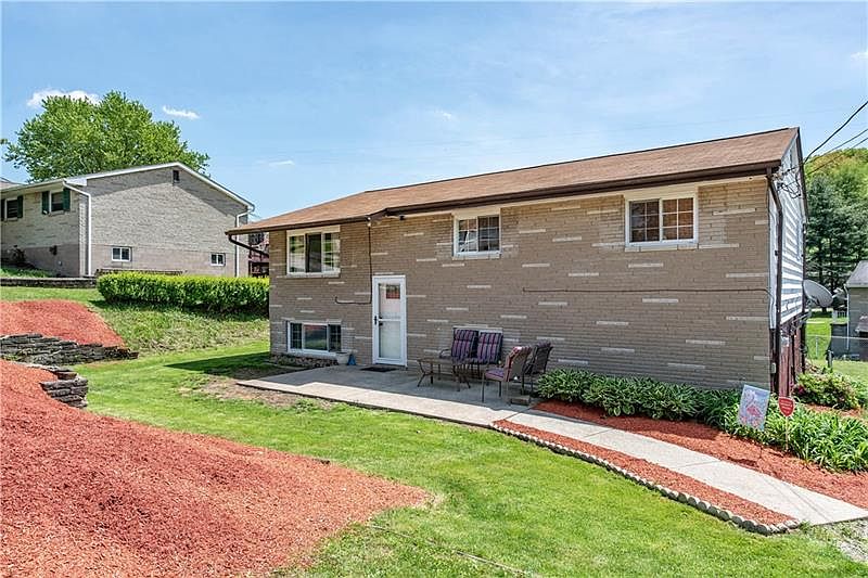 1st image of 36 Nancy Dr