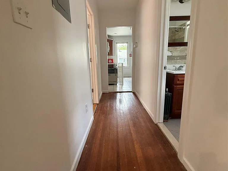13746 Bedell St — Photo 7