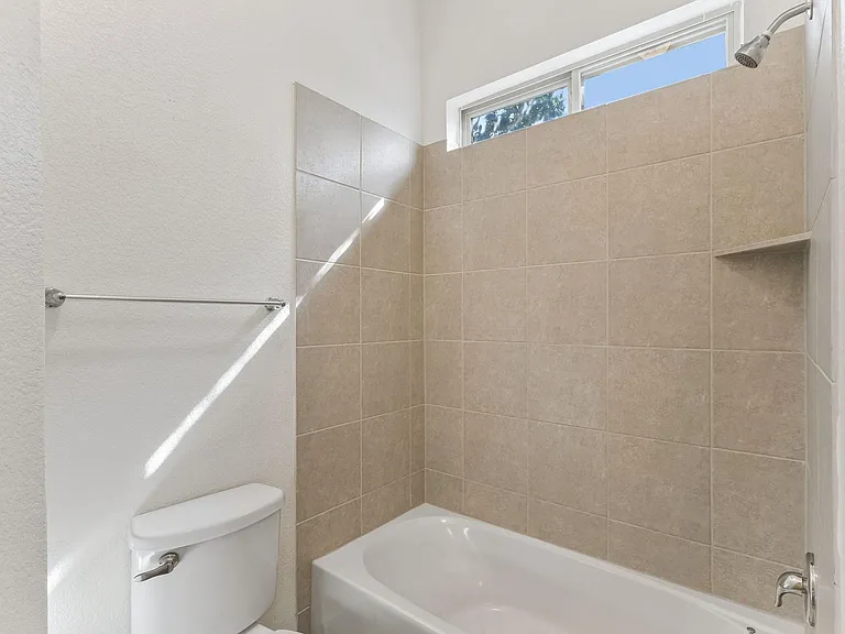 2604 Lou Hollow Pl — Photo 23