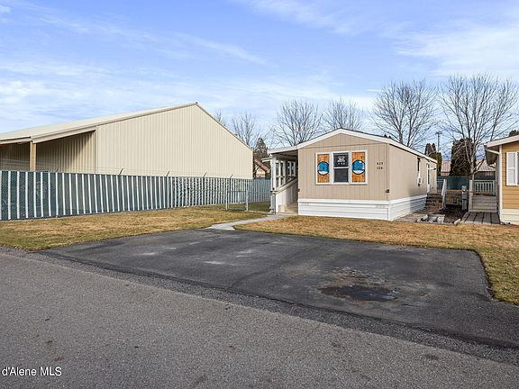 4th image of 629 N Lancelot Ln