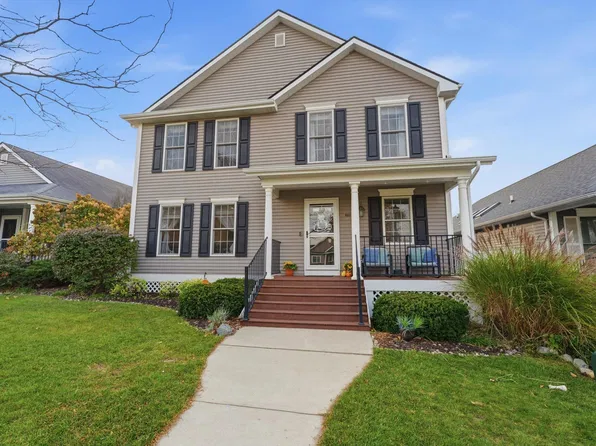 6823 Stewart Dr, South Bend, IN 46614