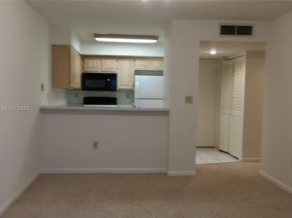 1280 S Alhambra Cir APT 2117, Coral Gables, FL 33146