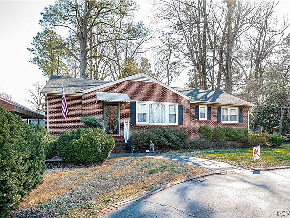 3rd image of 8335 Wonderland Ln
