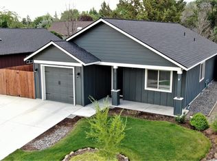 21199 Thornhill Ln, Bend, OR 97701