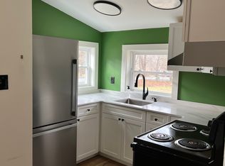 862 South St #5, Highland, NY 12528