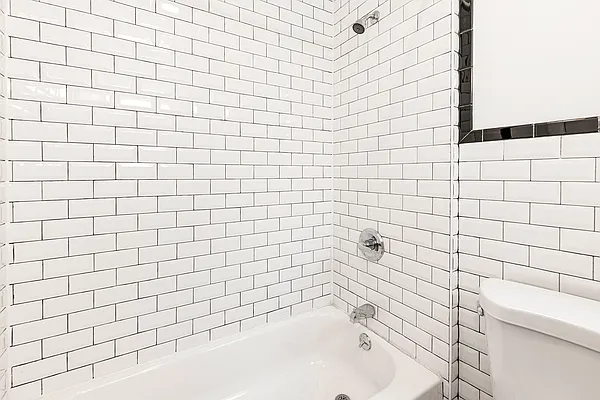 Rented by REAL New York | media 7