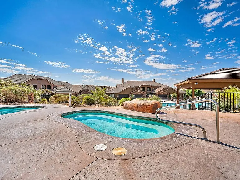 4221 E Torrey Pines Dr #ID1531963P — Photo 20
