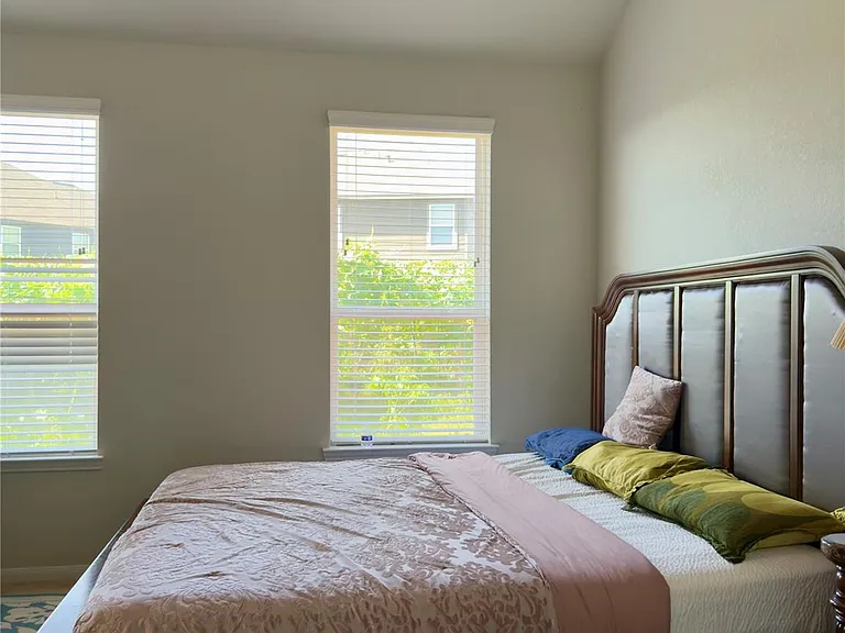 15618 Eastern Meadowlark Way — Photo 7