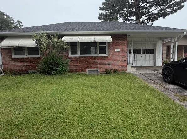 2330 S 47th St, Lincoln, NE 68506