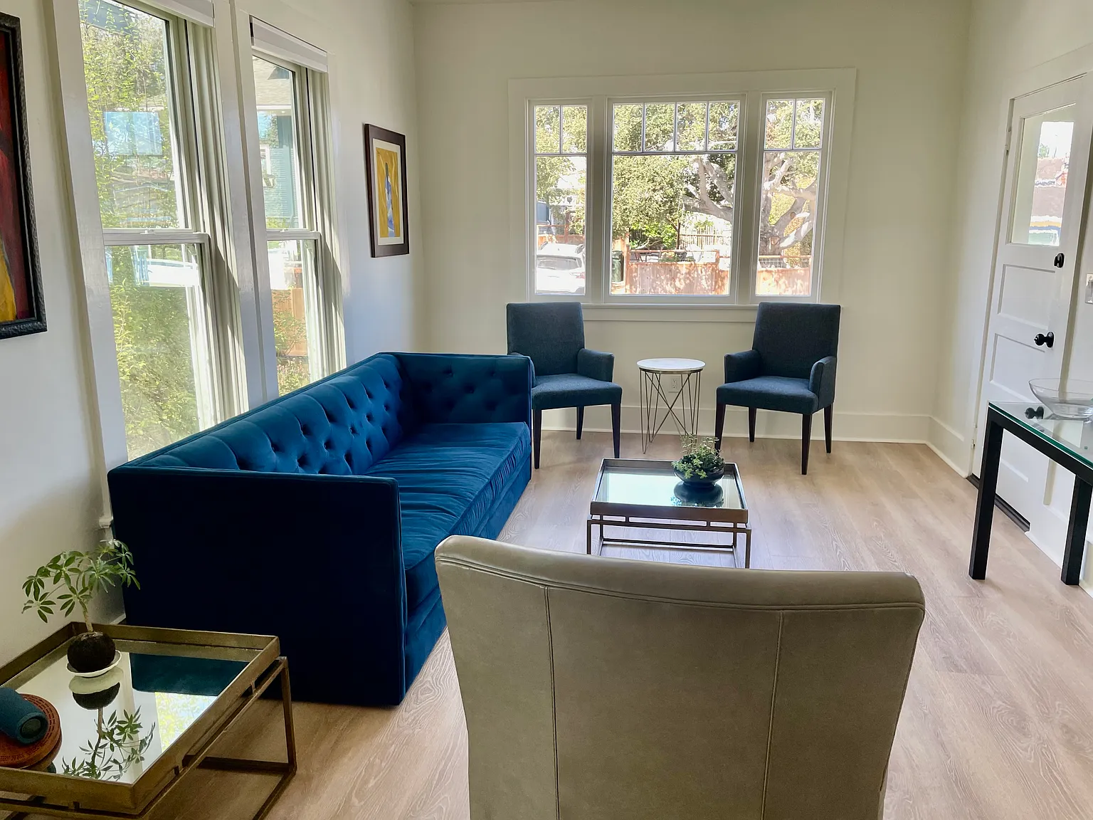 2 bed, 980 sqft, $4,200 — Photo 4