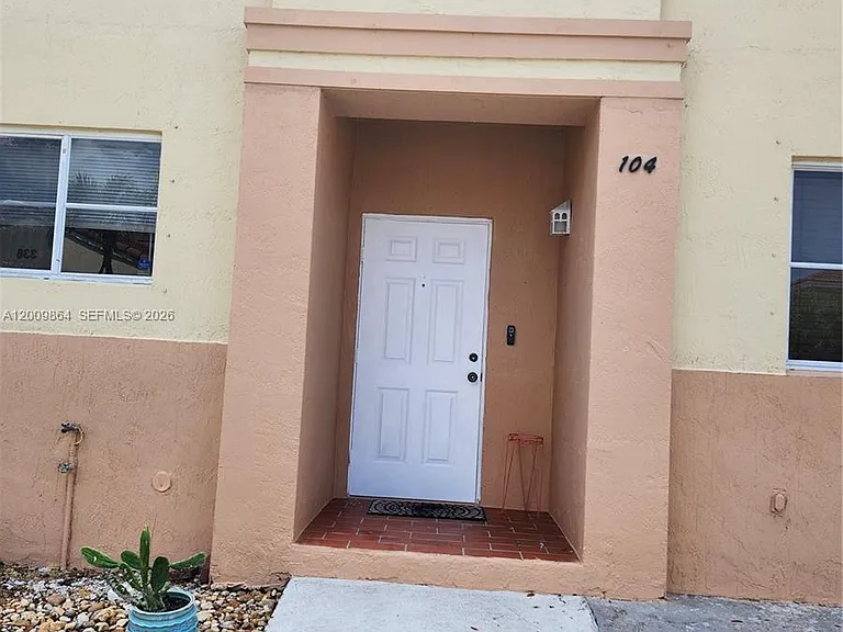 312 NW 114th Ave #4-104 — Photo 1