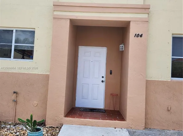 312 NW 114th Ave #4-104, Sweetwater, FL 33172