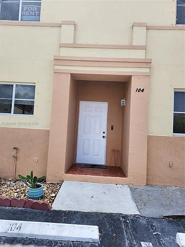 312 NW 114th Ave Photo 1