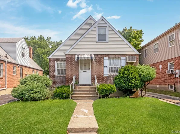5615 196th Street, Fresh Meadows, NY 11365