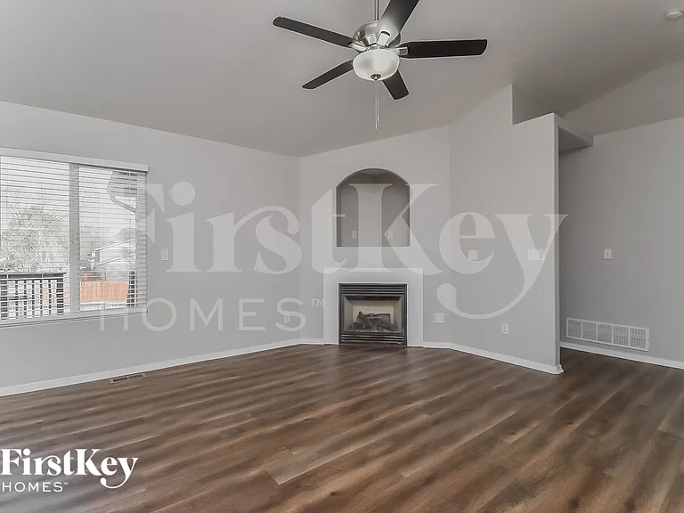 2766 Park Crest Ct — Photo 3
