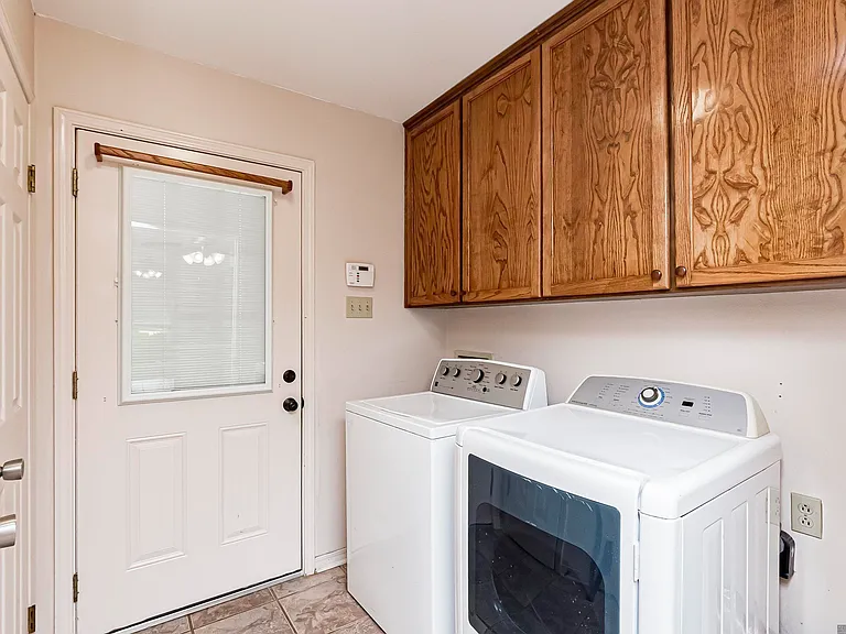 17247 Sharpsburg Ave — Photo 17