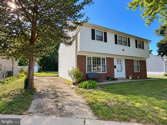 2nd image of 9 Briarcliff Rd