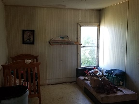 5th image of 710 N 3rd St