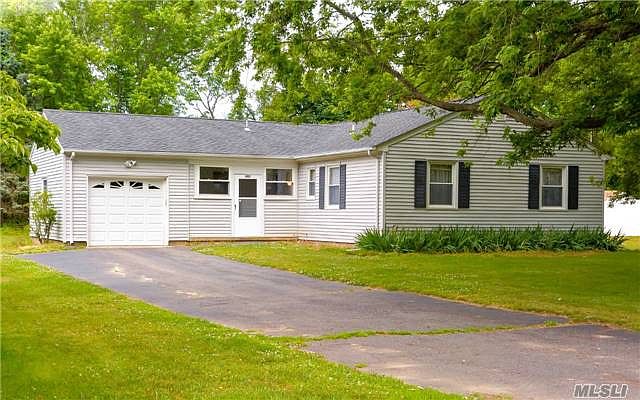 1st image of 400 Gardiners Ln
