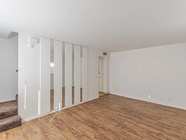 232 E Lancaster Blvd — Photo 11