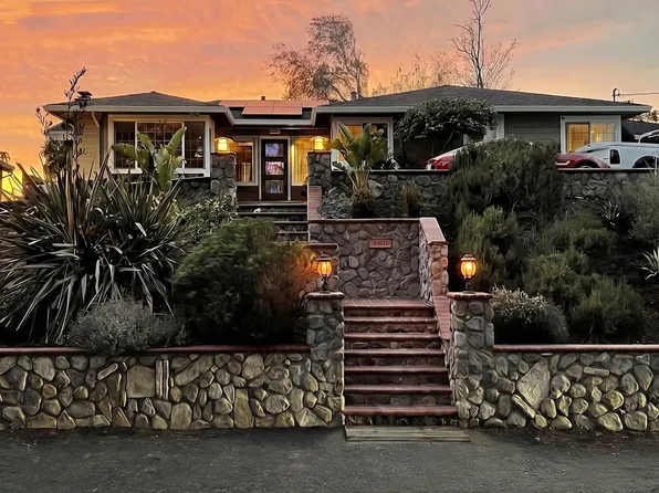 10921 Ettrick St, Oakland, CA 94605