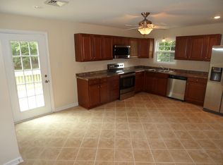 102 Sand Dr, Williamsburg, VA 23188